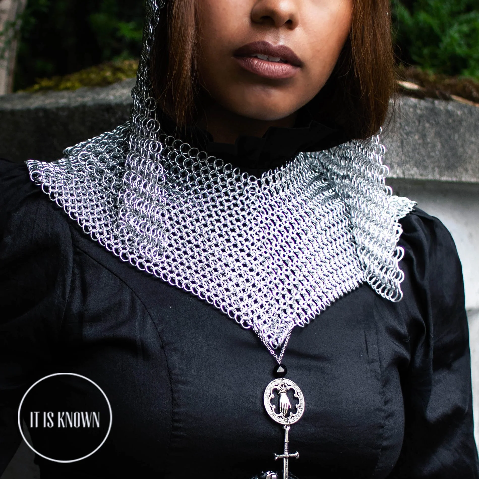Chainmaille Classics Line: European 4 in 1 Chainmaille V Mantle